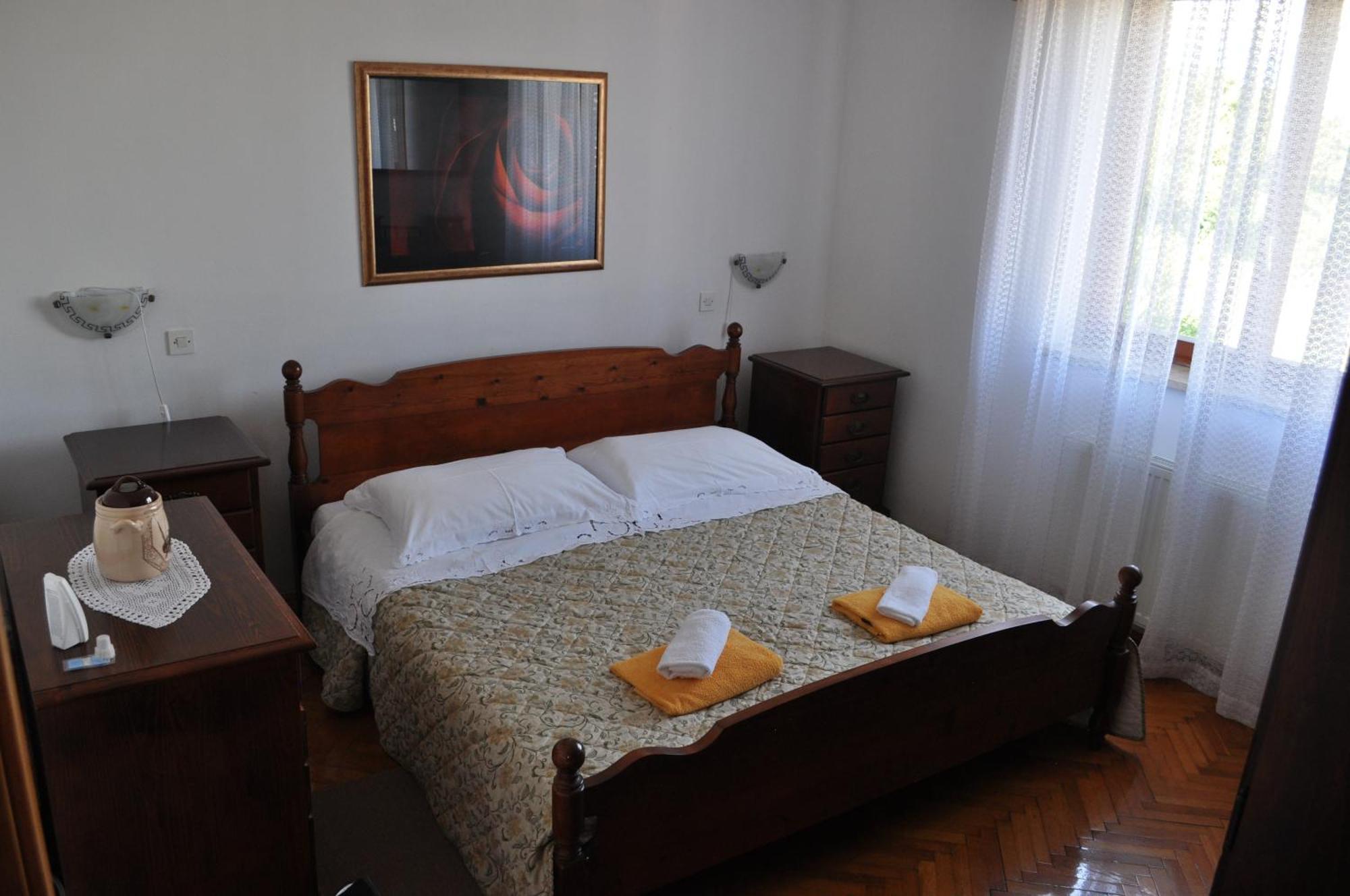 באלה Apartman Ostrea *** מראה חיצוני תמונה