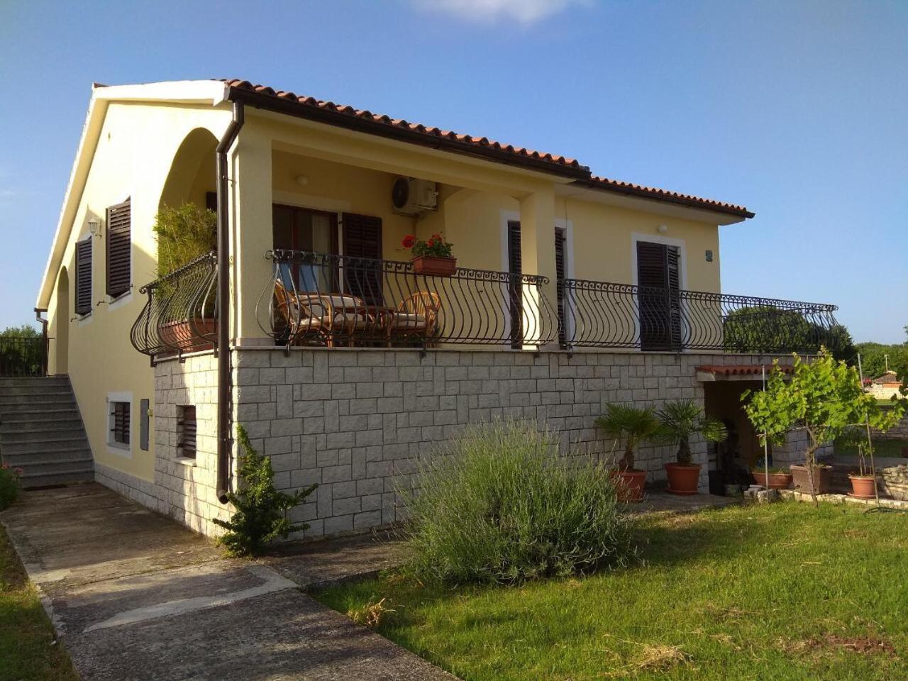 באלה Apartman Ostrea *** מראה חיצוני תמונה