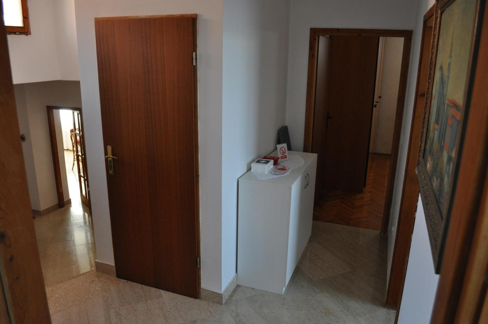 באלה Apartman Ostrea *** מראה חיצוני תמונה