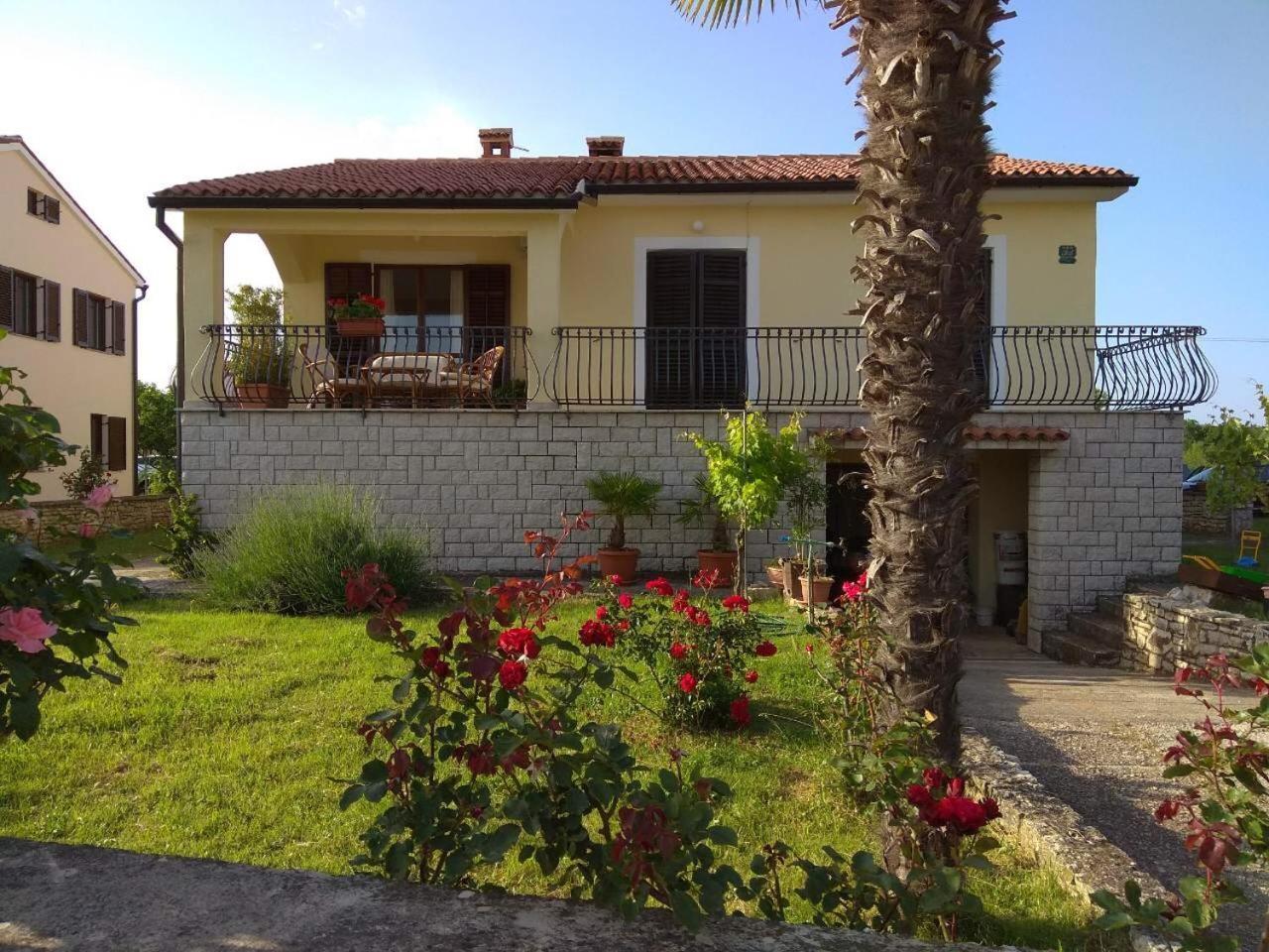 באלה Apartman Ostrea *** מראה חיצוני תמונה